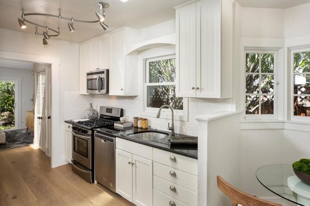 360 Stanford Avenue, Palo Alto, CA 94306