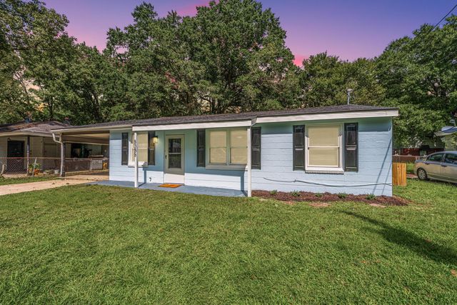 5056 Rockingham Street, North Charleston, SC 29406