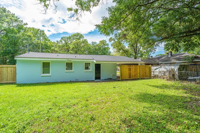 5056 Rockingham Street, North Charleston, SC 29406