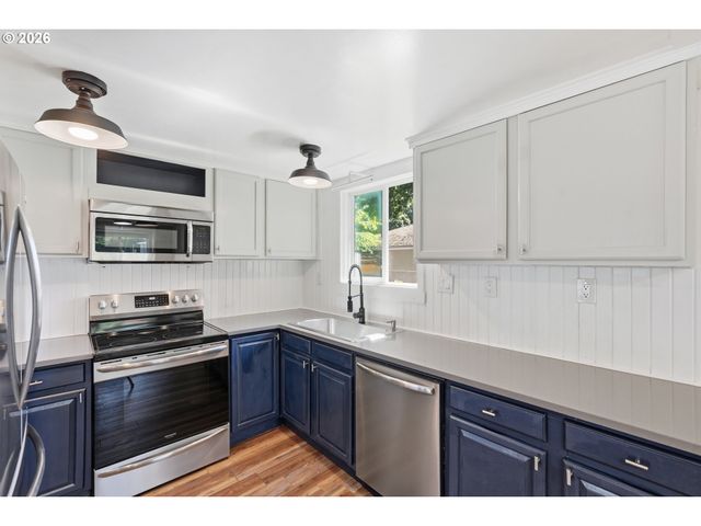 365 BOONE Rd Se, Salem, OR 97306