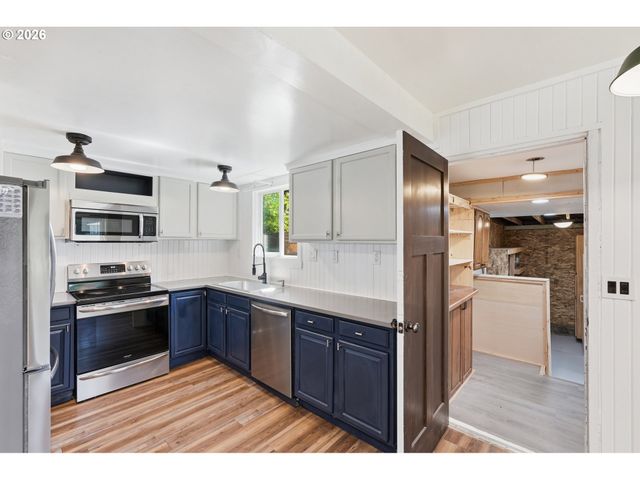 365 BOONE Rd Se, Salem, OR 97306