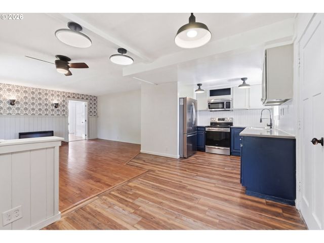 365 BOONE Rd Se, Salem, OR 97306
