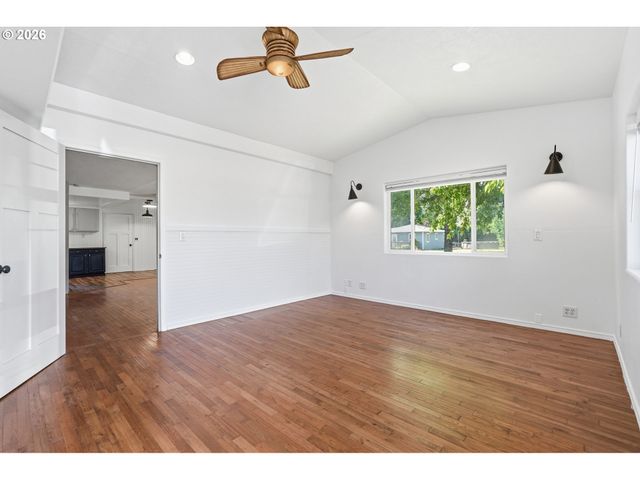 365 BOONE Rd Se, Salem, OR 97306