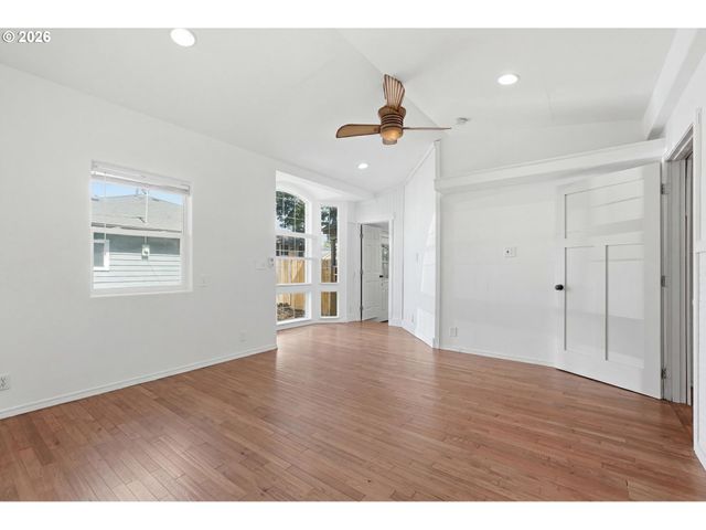 365 BOONE Rd Se, Salem, OR 97306