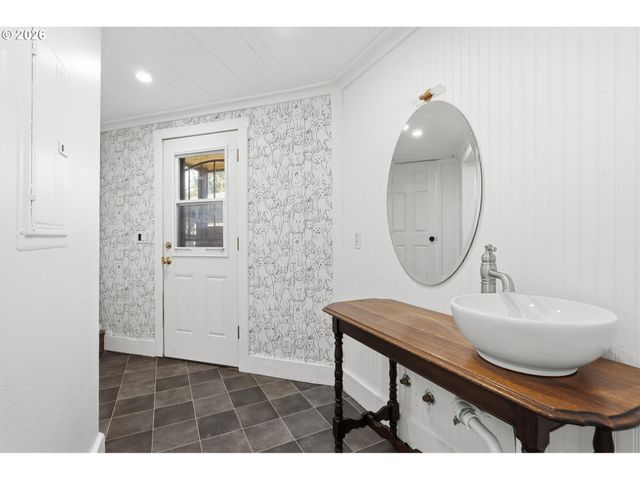 365 BOONE Rd Se, Salem, OR 97306