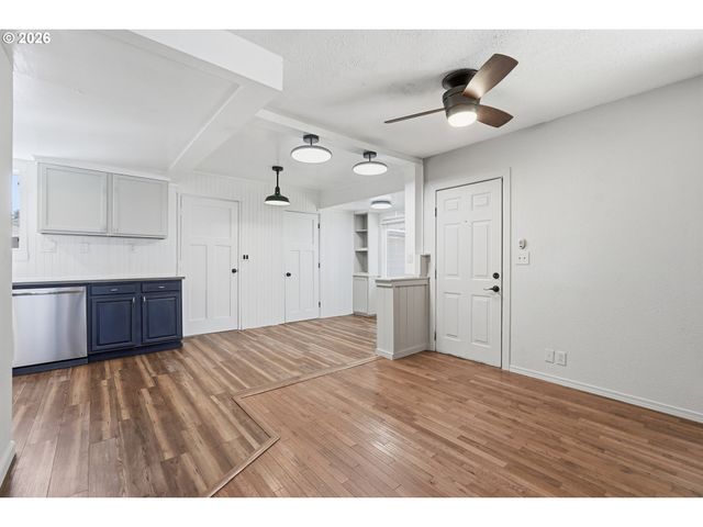 365 BOONE Rd Se, Salem, OR 97306