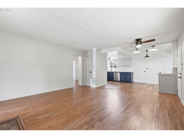 365 BOONE Rd Se, Salem, OR 97306