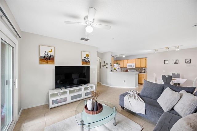 6596 SWISSCO DRIVE 1512, Orlando, FL 32822