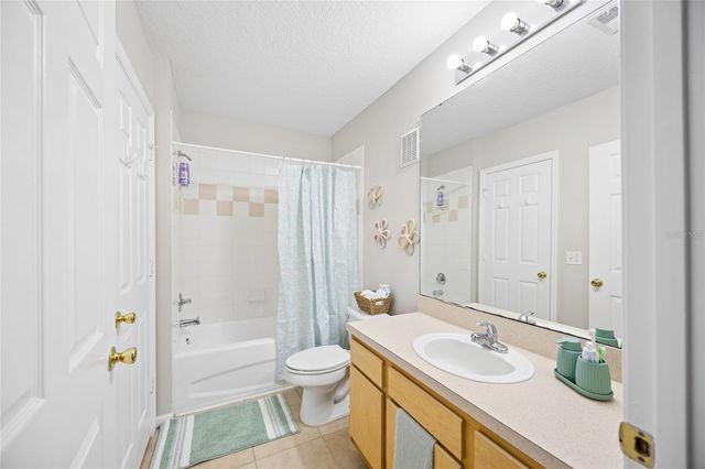 6596 SWISSCO DRIVE 1512, Orlando, FL 32822