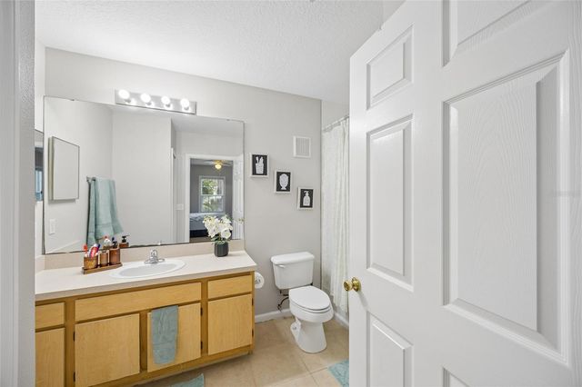 6596 SWISSCO DRIVE 1512, Orlando, FL 32822