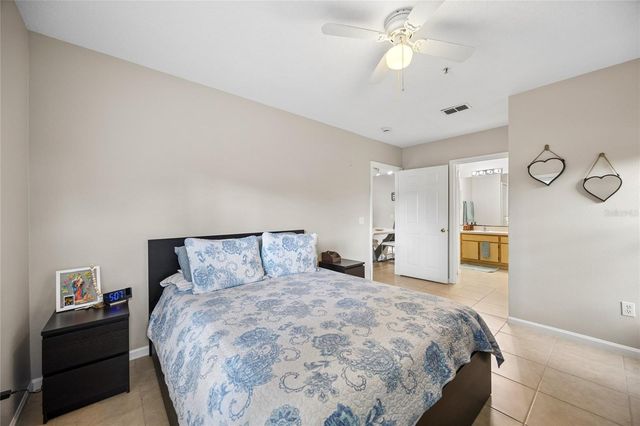 6596 SWISSCO DRIVE 1512, Orlando, FL 32822