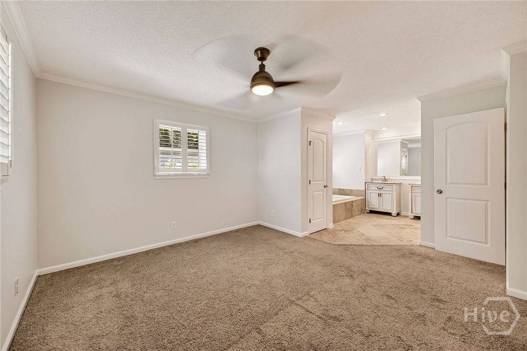 Image 22 of property listing at 614 Suncrest Boulevard, Savannah, GA 31410