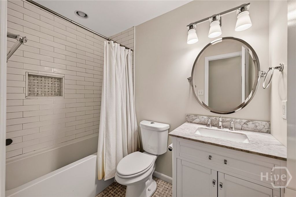 Image 35 of property listing at 614 Suncrest Boulevard, Savannah, GA 31410