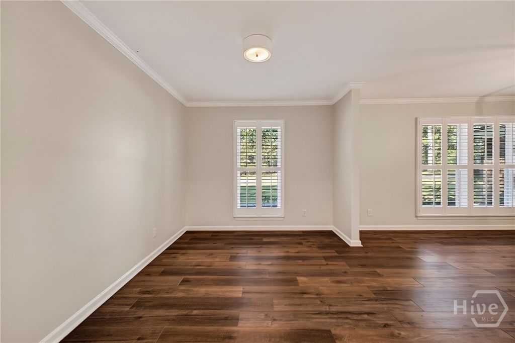 Image 37 of property listing at 614 Suncrest Boulevard, Savannah, GA 31410