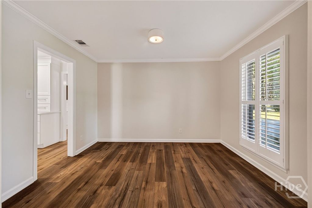 Image 39 of property listing at 614 Suncrest Boulevard, Savannah, GA 31410
