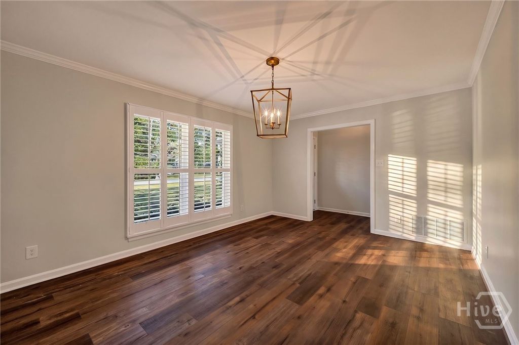 Image 42 of property listing at 614 Suncrest Boulevard, Savannah, GA 31410