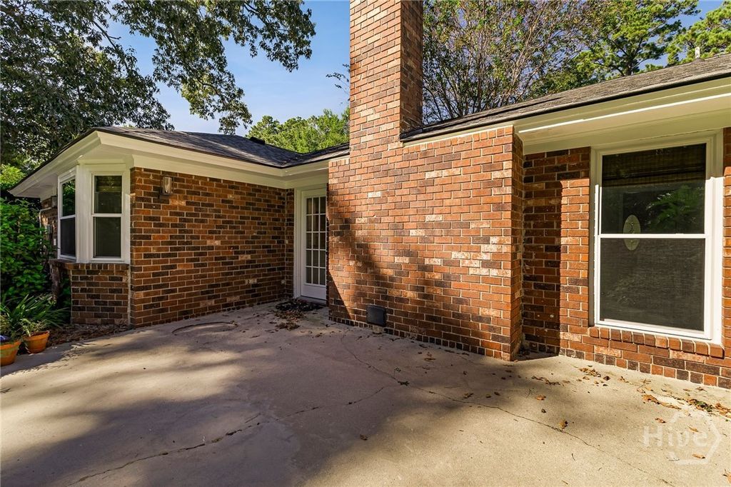 Image 56 of property listing at 614 Suncrest Boulevard, Savannah, GA 31410