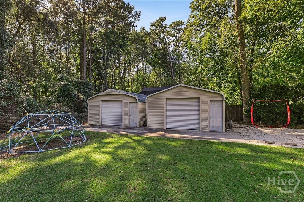 Image 58 of property listing at 614 Suncrest Boulevard, Savannah, GA 31410