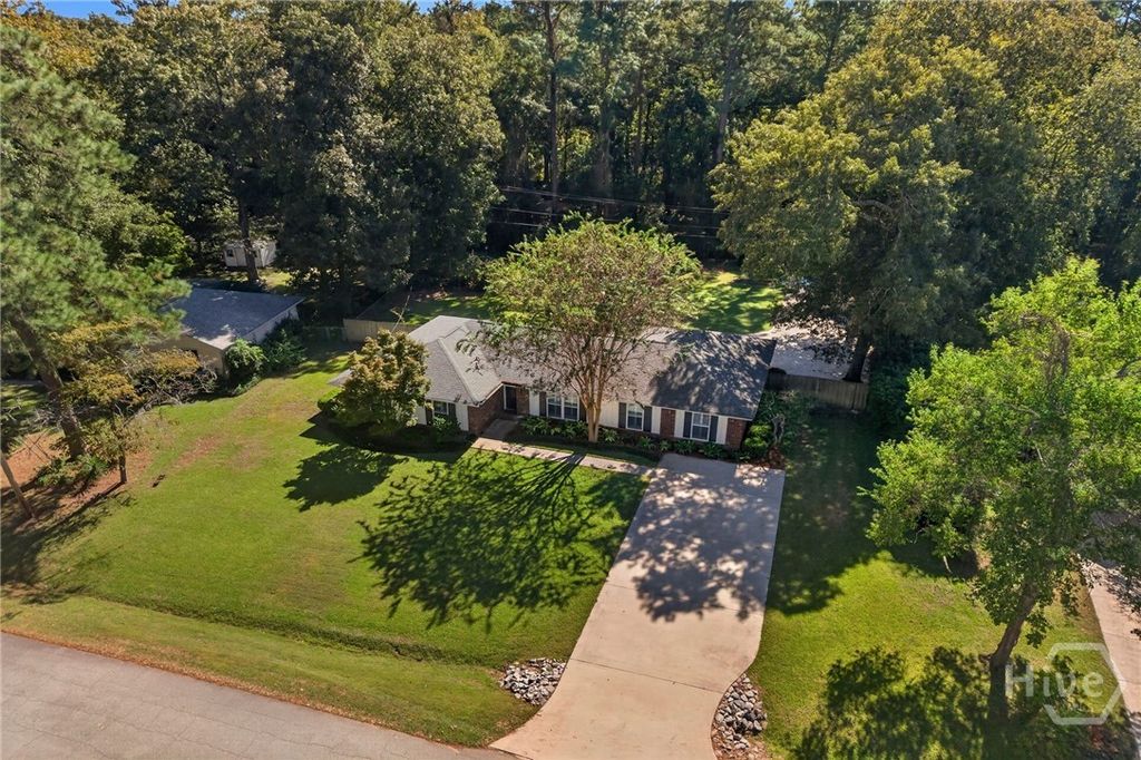 Image 62 of property listing at 614 Suncrest Boulevard, Savannah, GA 31410