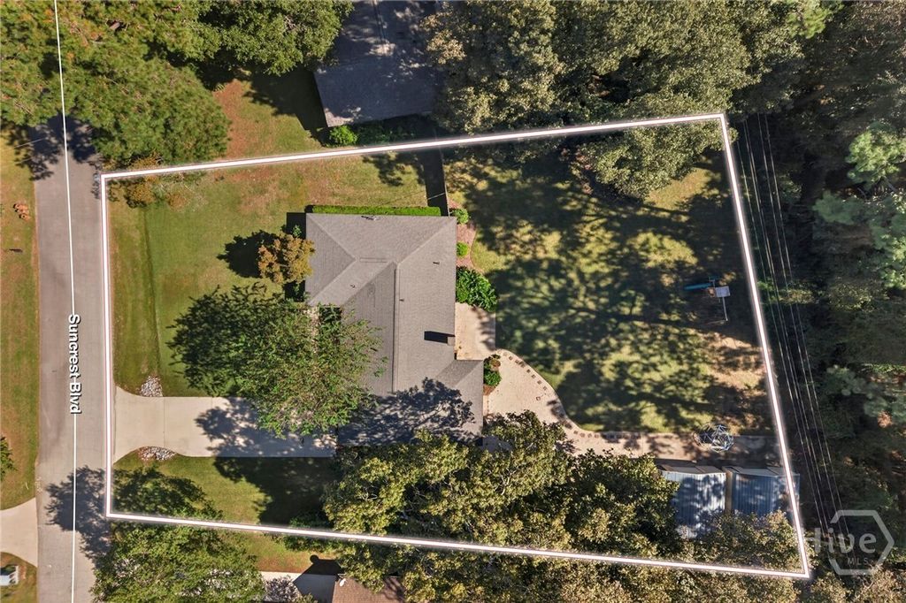 Image 63 of property listing at 614 Suncrest Boulevard, Savannah, GA 31410