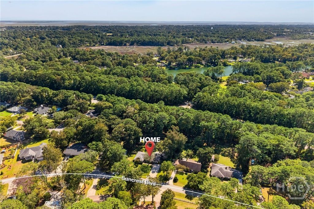 Image 65 of property listing at 614 Suncrest Boulevard, Savannah, GA 31410