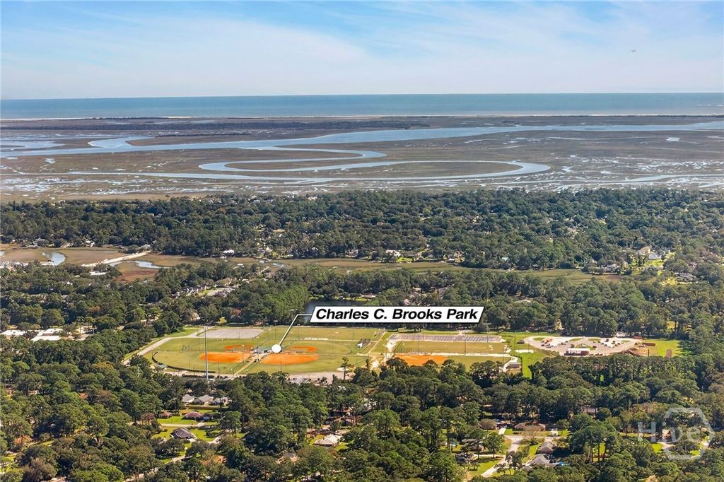 Image 73 of property listing at 614 Suncrest Boulevard, Savannah, GA 31410