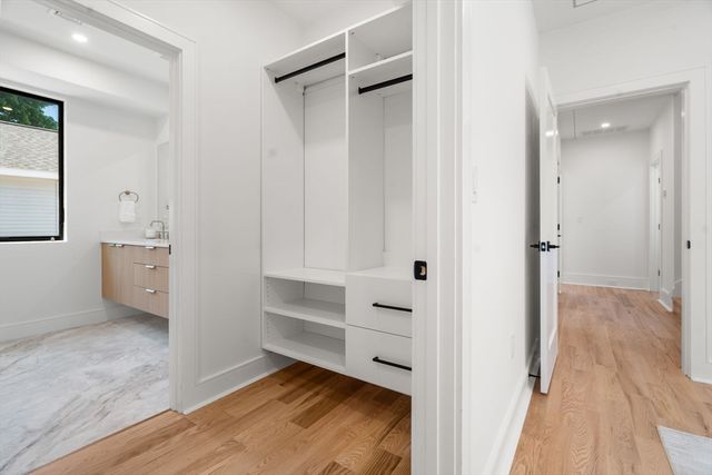 28 Keefe Ave 28, Newton, MA 02464