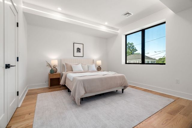 28 Keefe Ave 28, Newton, MA 02464