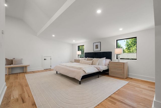 28 Keefe Ave 28, Newton, MA 02464