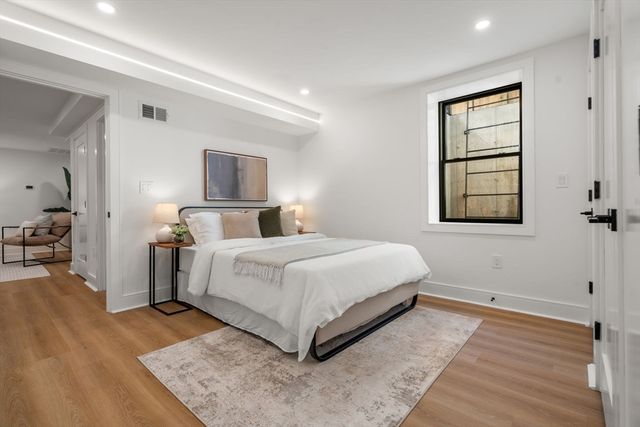 28 Keefe Ave 28, Newton, MA 02464