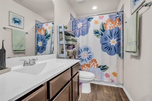 3910 Hybrid Court, Baytown, TX 77521