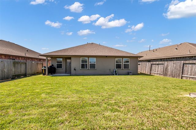 3910 Hybrid Court, Baytown, TX 77521