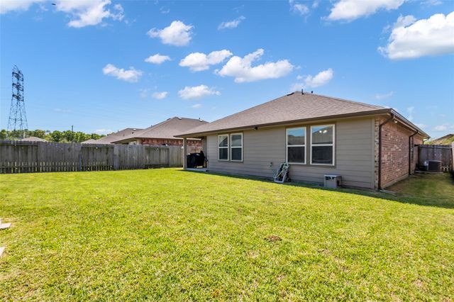 3910 Hybrid Court, Baytown, TX 77521