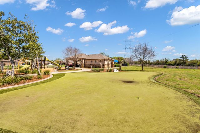 3910 Hybrid Court, Baytown, TX 77521