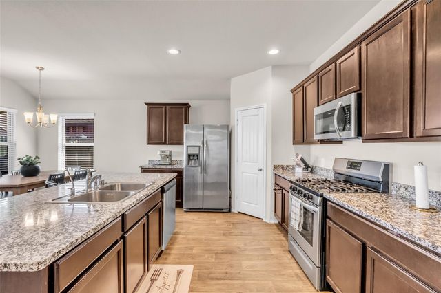 3910 Hybrid Court, Baytown, TX 77521