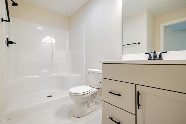 627 Dolce Court, West Des Moines, IA 50266
