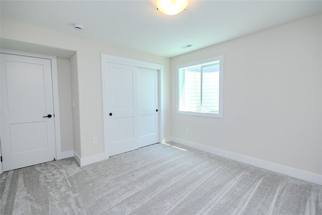 627 Dolce Court, West Des Moines, IA 50266