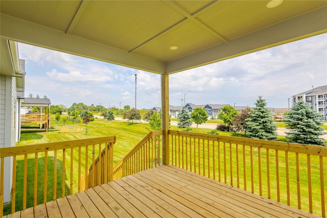 627 Dolce Court, West Des Moines, IA 50266