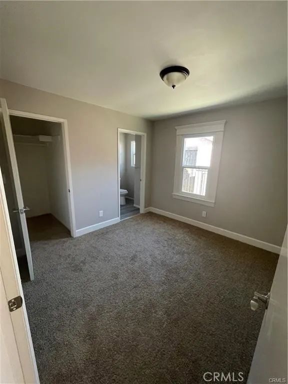 Image 18 of property listing at 901 E 42nd, Los Angeles, CA 90011