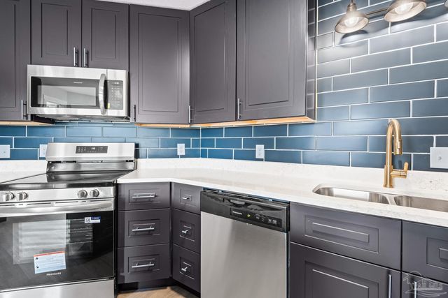 2028 Coral Creek Dr, Pensacola, FL 32506