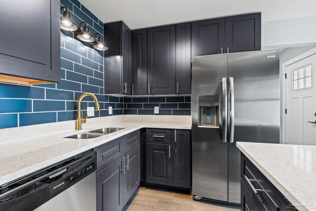 2028 Coral Creek Dr, Pensacola, FL 32506