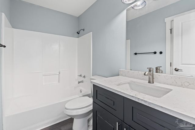 2028 Coral Creek Dr, Pensacola, FL 32506