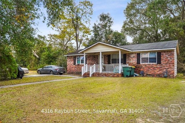 928 W Victory Street, Savannah, GA 31405