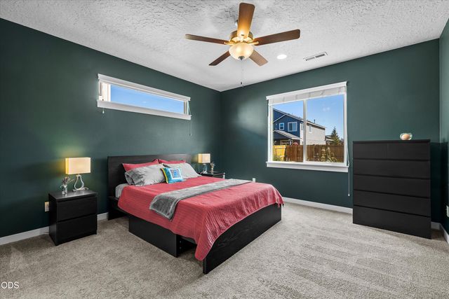 3350 NW 9th Lane, Redmond, OR 97756