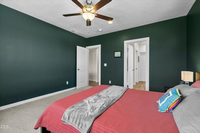3350 NW 9th Lane, Redmond, OR 97756