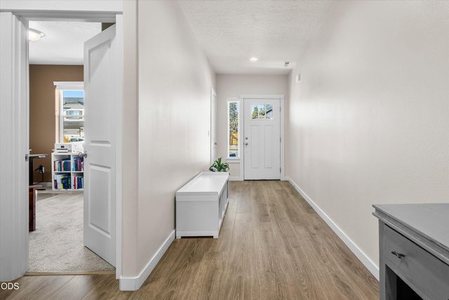 3350 NW 9th Lane, Redmond, OR 97756