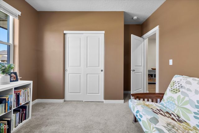 3350 NW 9th Lane, Redmond, OR 97756