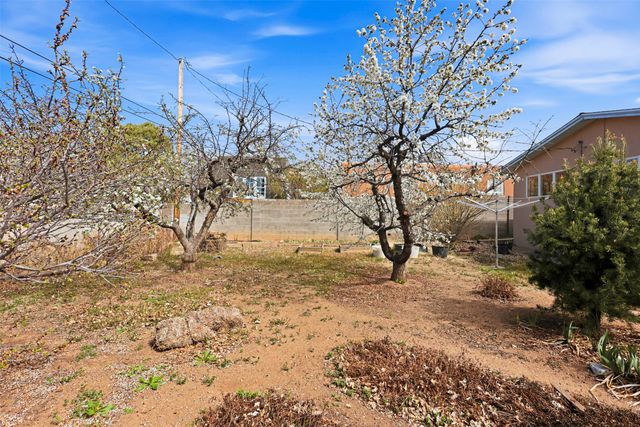 1026 Galisteo Street, Santa Fe, NM 87505