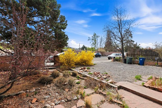 1026 Galisteo Street, Santa Fe, NM 87505