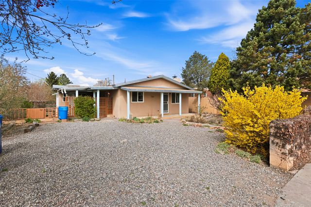 1026 Galisteo Street, Santa Fe, NM 87505